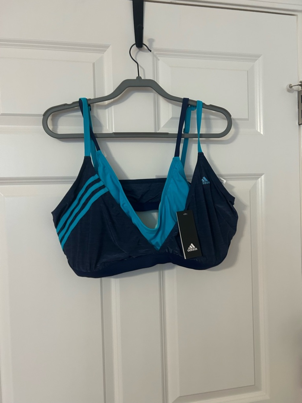 adidas Navy and Teal Adjustable Sports Bra. NWT